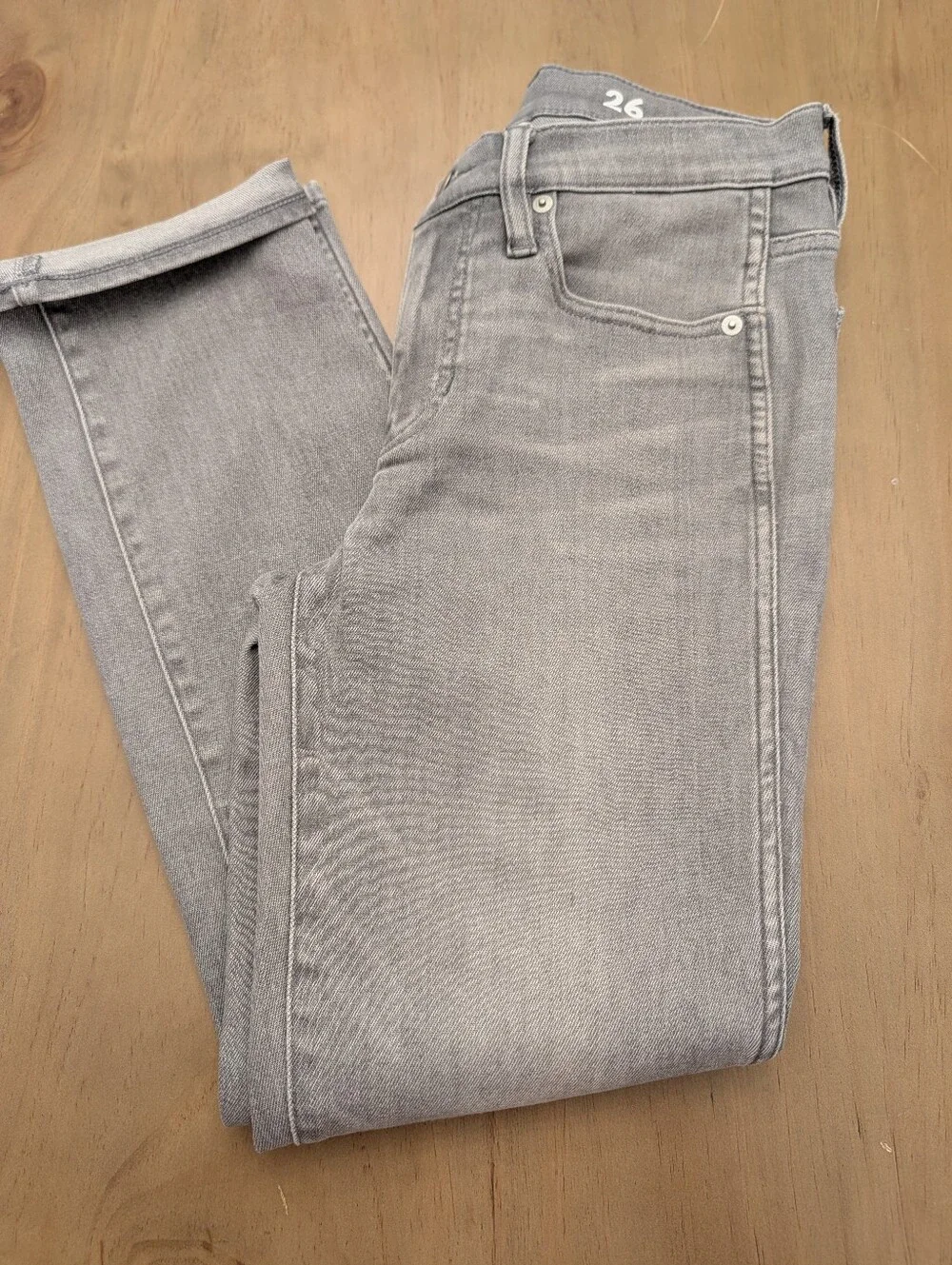 J. Crew Re-Imagined Women's Straight Leg Jeans Light Gray Wash Sz 26
